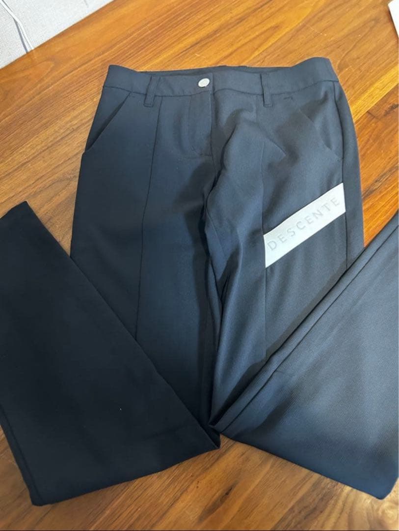 【2/20まで】DESCENTE ゴルフウェアセット ホワイト/ブラック