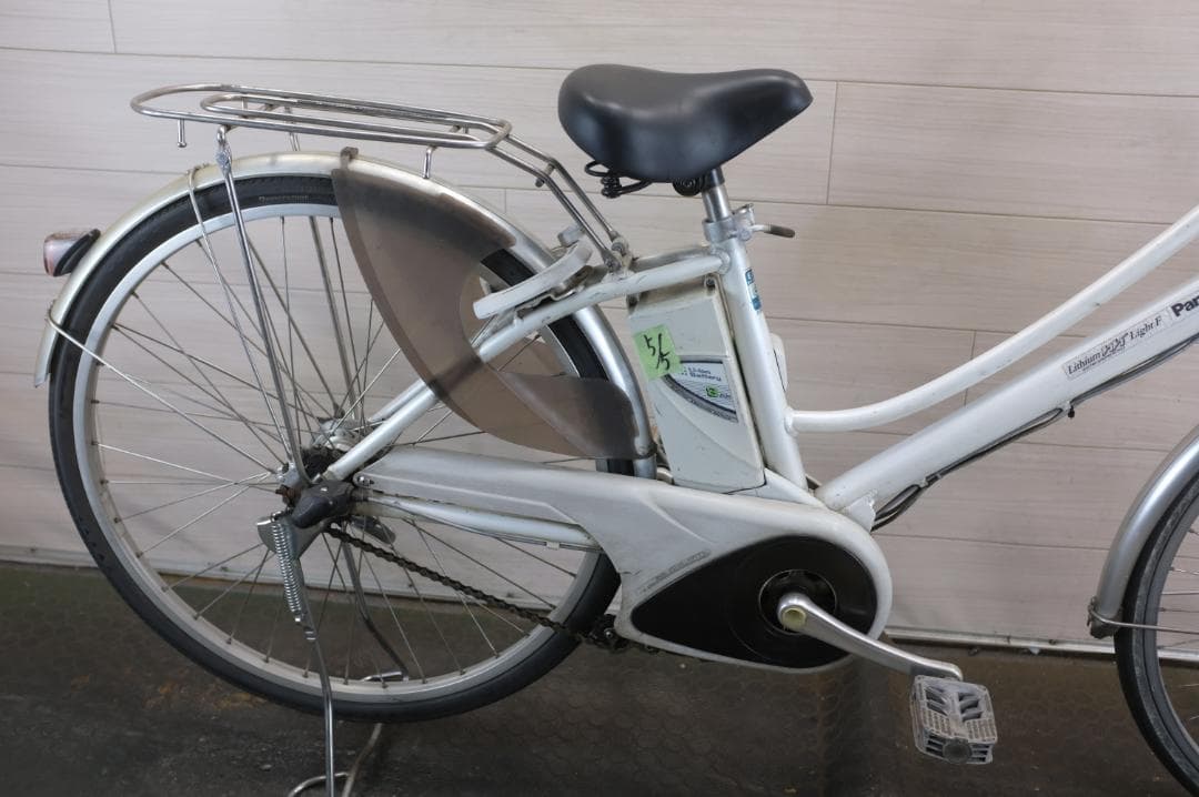 電動自転車 パナソニック　26インチ　3段 8.0Ah 充電器あり