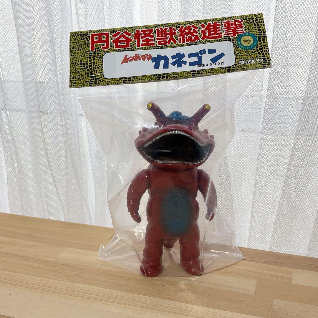 サンガッツ本舗　カネゴン （レッドマン版）ソフビ　未開封新品