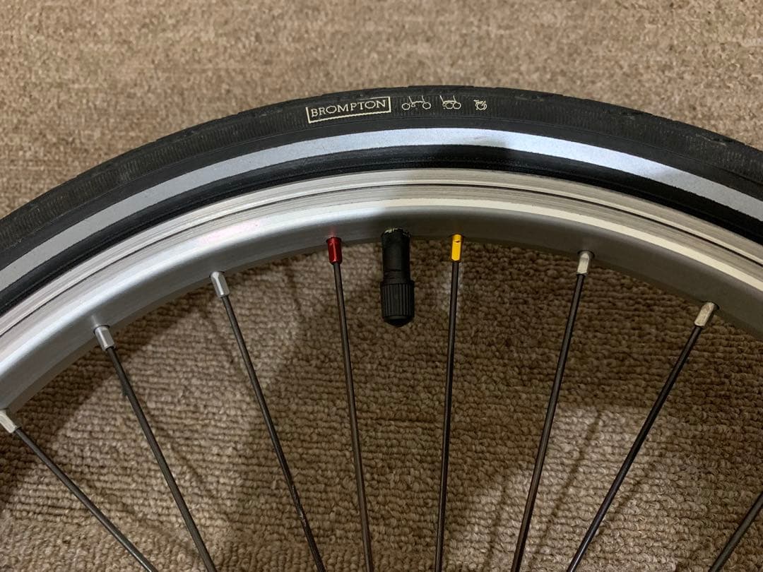 BROMPTON ハブダイナモホイール　シマノ　DH-F703 完組ホイール