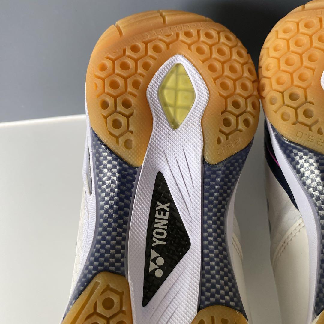 YONEX 66Z 25cm ホワイト 極美品 ソール減りなし希少モデル