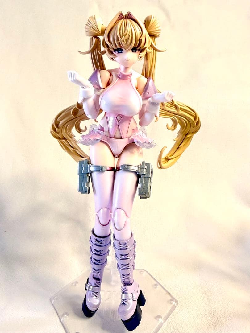 美プラ　メガミデバイス　デザイアメイデン　メディック　コトブキヤ　塗装完成品