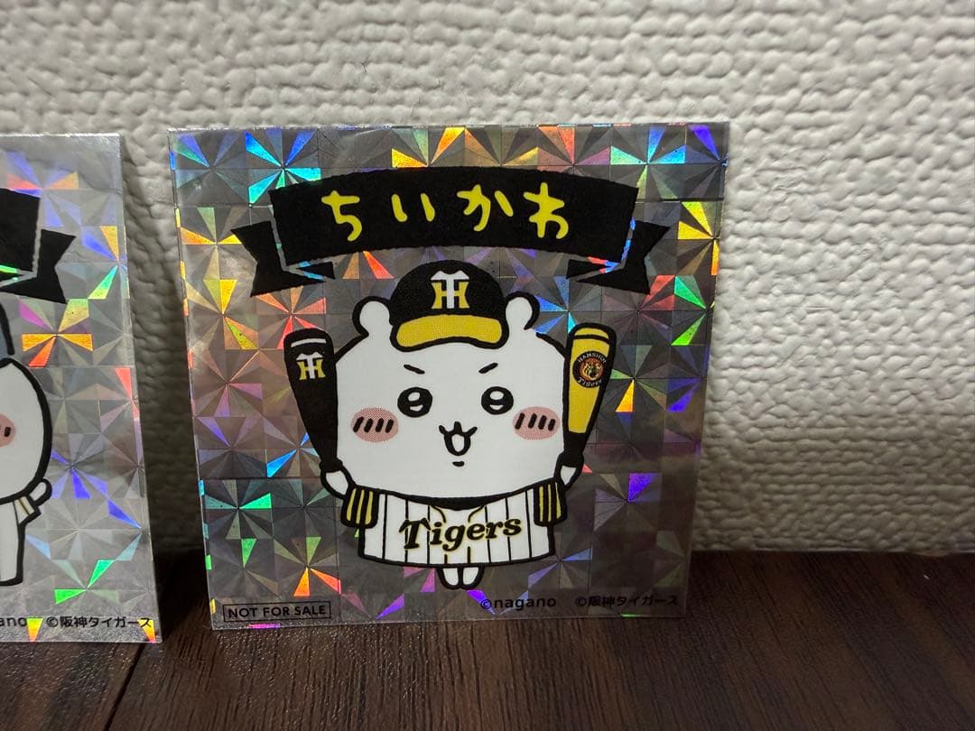 【限定】ちいかわ　阪神タイガース　コラボ　ハチワレ　ちいかわ　ステッカー　シール
