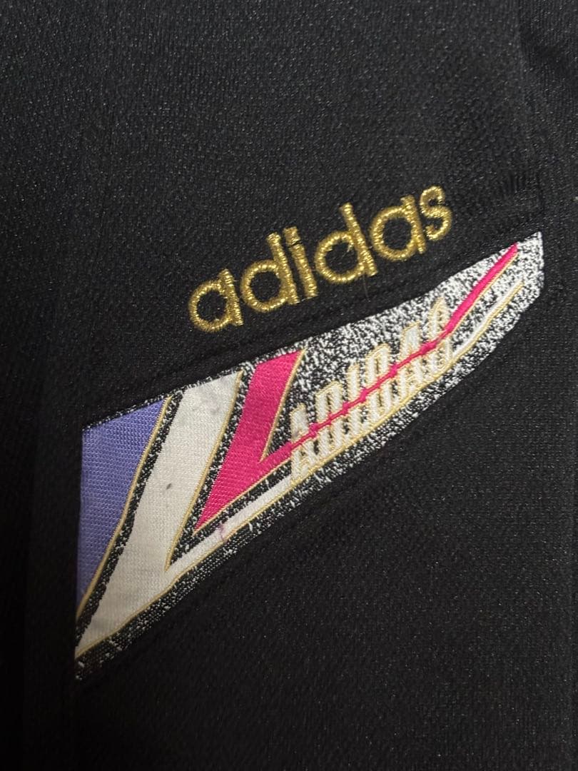 adidas デザイン製　トラックジャケット　レトロデザイン　ブラック　XO