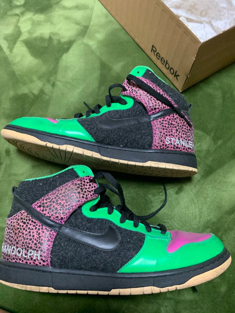 NIKE スニーカー　緑　ピンク　グリーン　30cm 中古