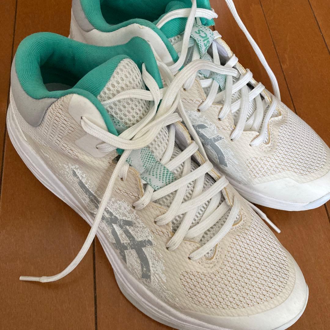 ASICS /バッシュ　ユニセックス　25.5㎝
