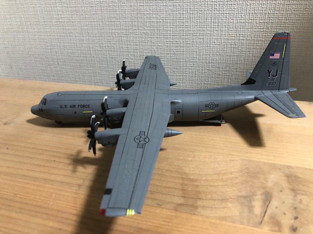 米空軍　C-130J プラモデル