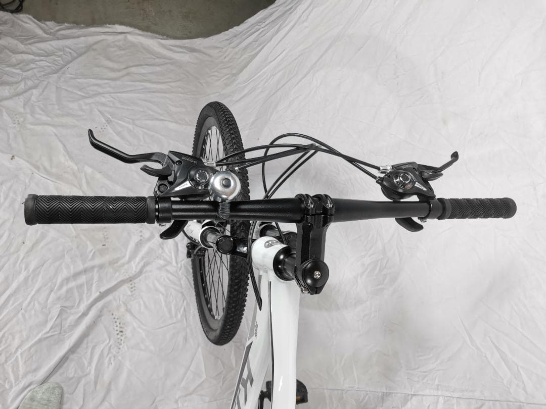 在庫処分超お得 新品LS26 自転車 マウンテンバイク　シマノ21速14