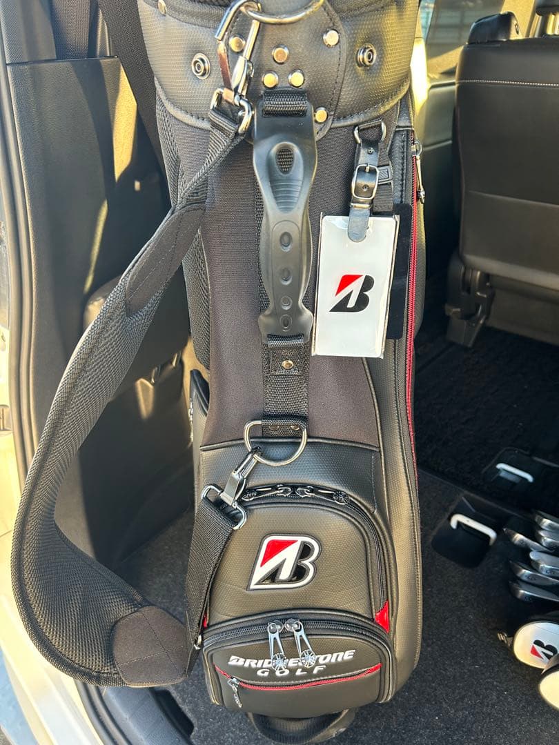 ブリヂストンgolfクラブセット一式、キャディバッグ付　他