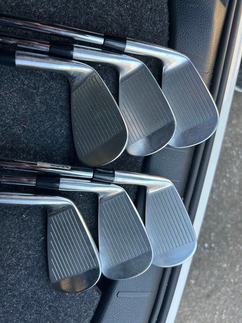 ブリヂストンgolfクラブセット一式、キャディバッグ付　他
