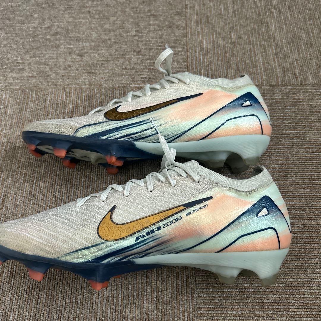 即日発送可能　NIKEマーキュリアルcr7モデル　fg 26.5cm