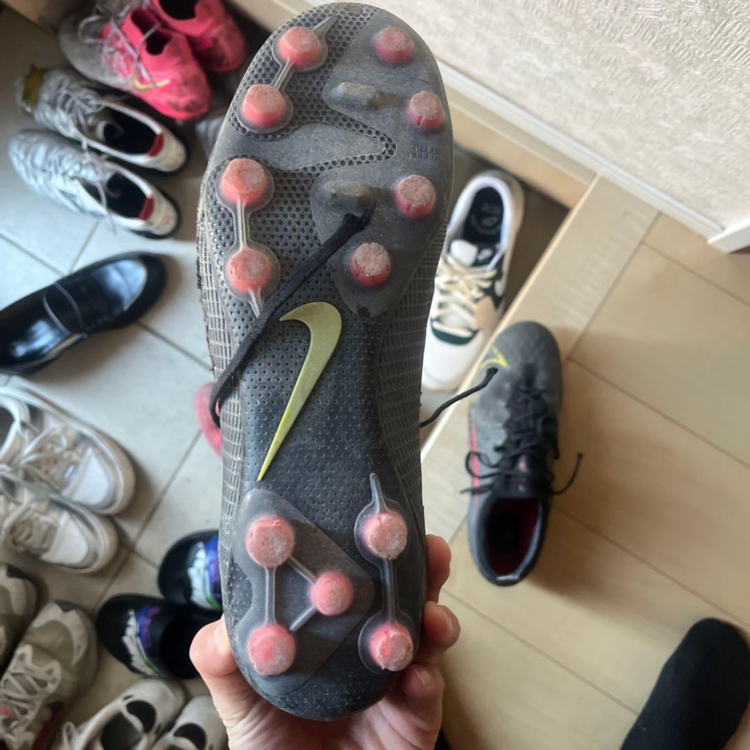 Nike スパイクシューズ ブラック/レッド/イエロー