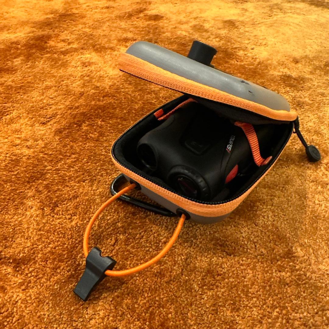 Bushnell ゴルフ用距離計 Tour V5 ケース付き