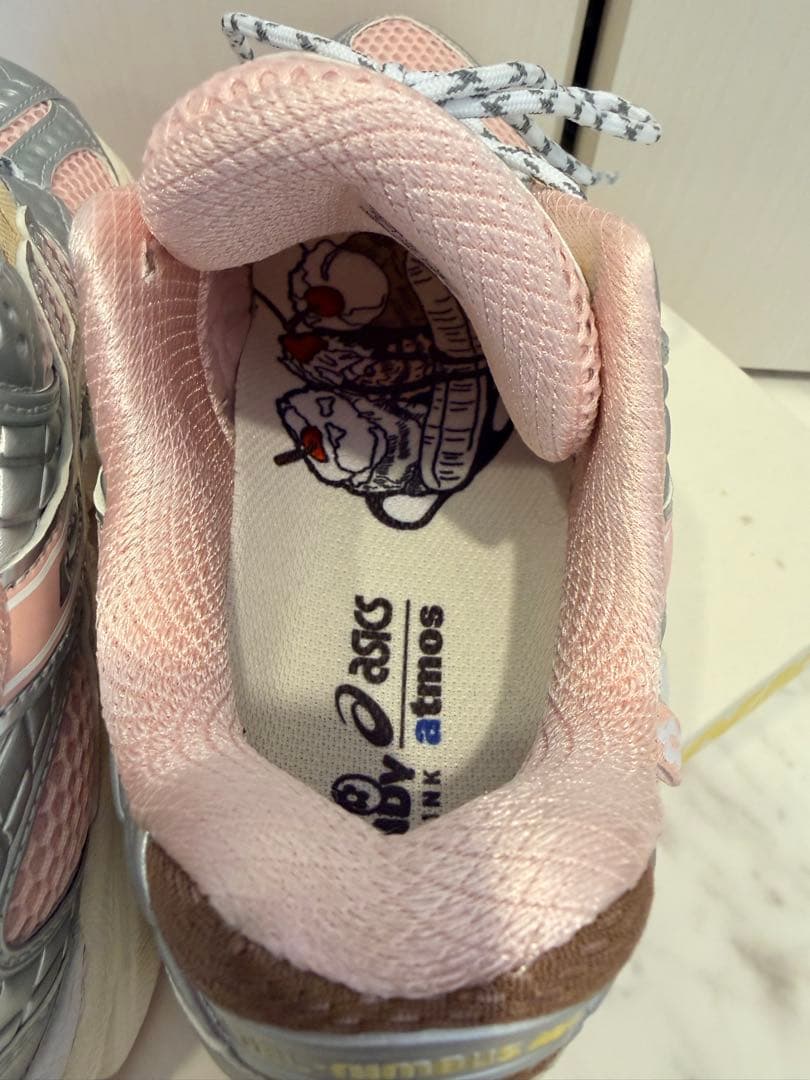 スパイク・シューズ asics GEL-NIMBUS 10atmos STRAWBERRYCREAM