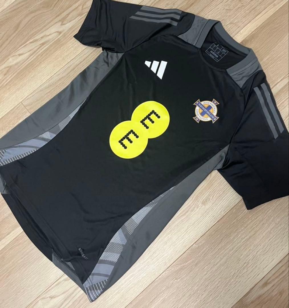 adidas 北アイルランド代表　トレーニングシャツ　プレマッチシャツ　国内M