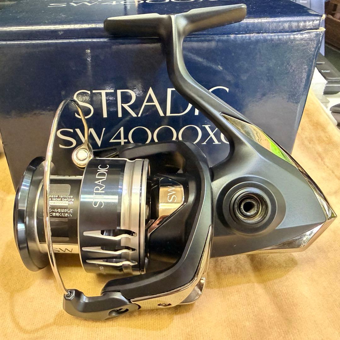 STRADIC SW4000HG スピニングリール
