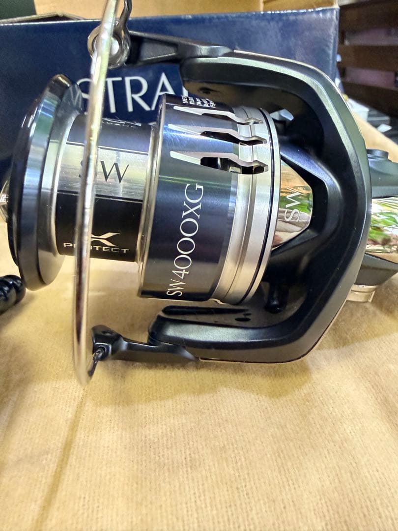 STRADIC SW4000HG スピニングリール