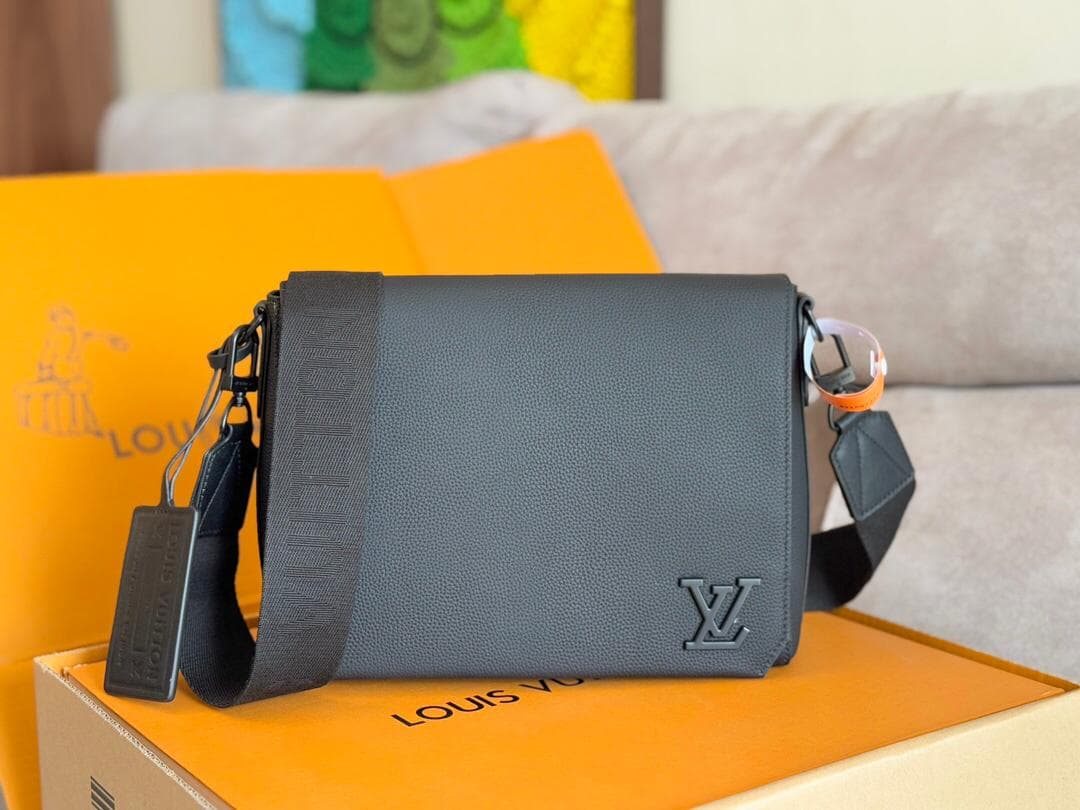 本日発送ルイヴィトン メッセンジャーバッグ M57080