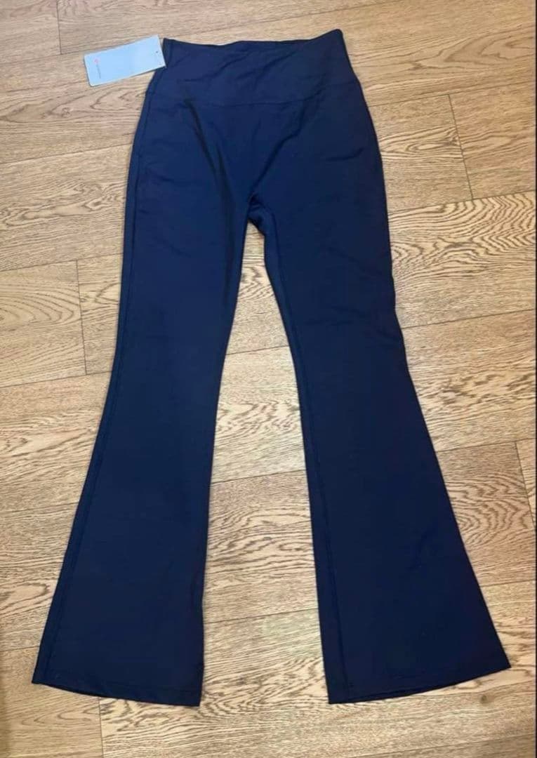 ルルレモンlululemon 青黒 フレア ヨガパンツ ハイウエスト 6