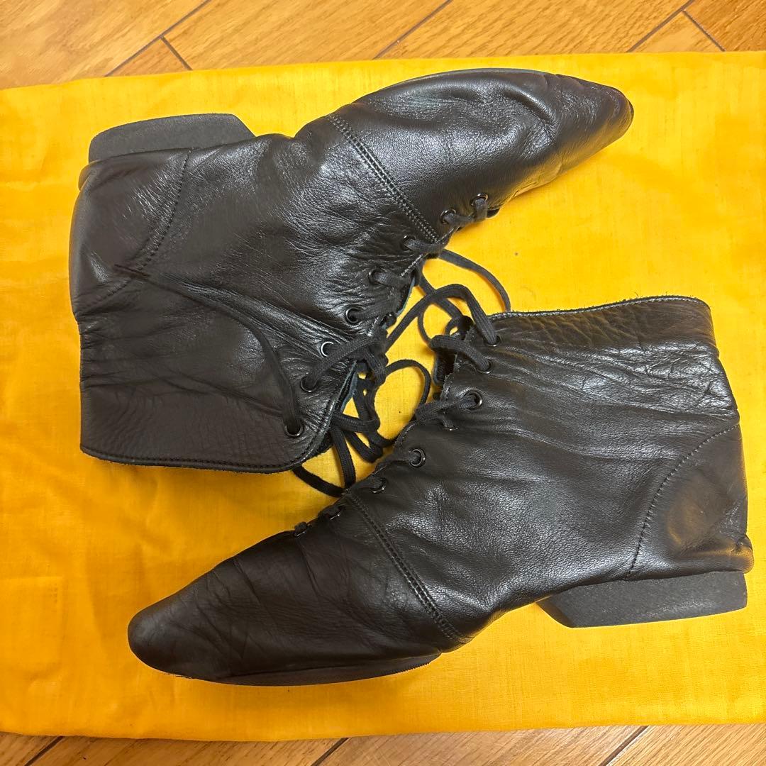 Chacottミドルカットプリーツジャズシューズ（レザーソール）24cm
