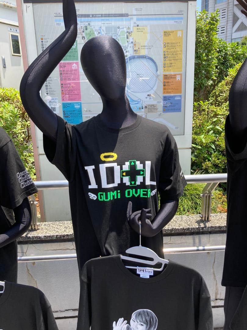 モモコグミカンパニー　Tシャツ