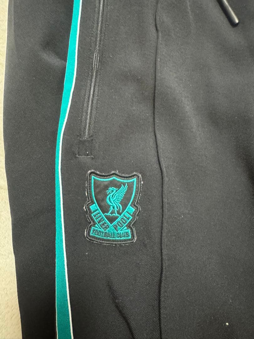 Adidas リバプールFC ジャージパンツ