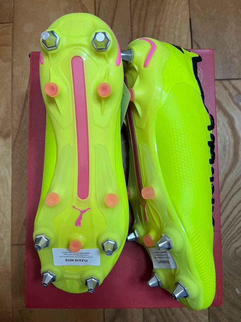 新品　超大特価　プーマ　キング アルティメット Mx SG 26.5cm