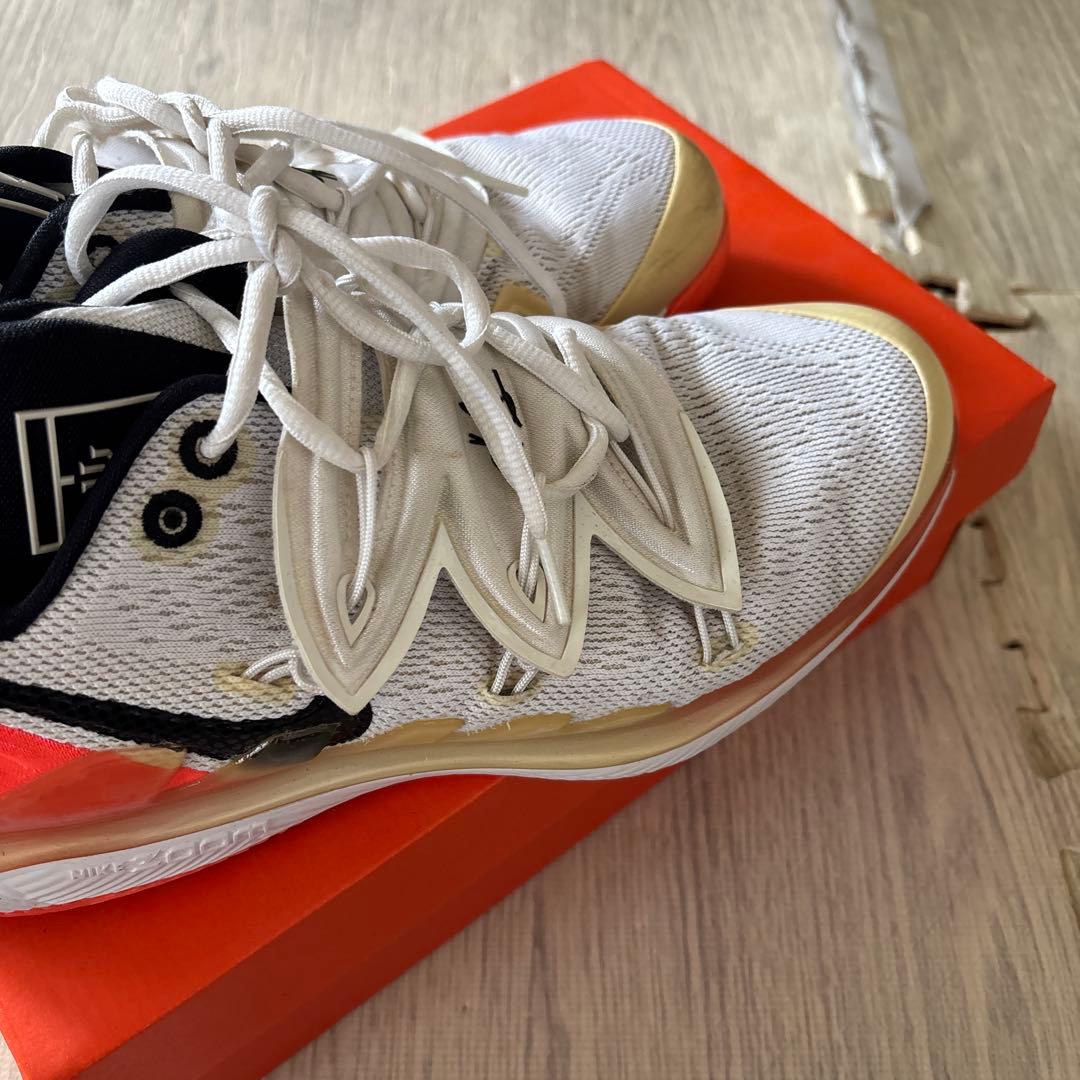 シューズ(男性用) Nike Air Zoom Vapor X Kyrie 5 28cm