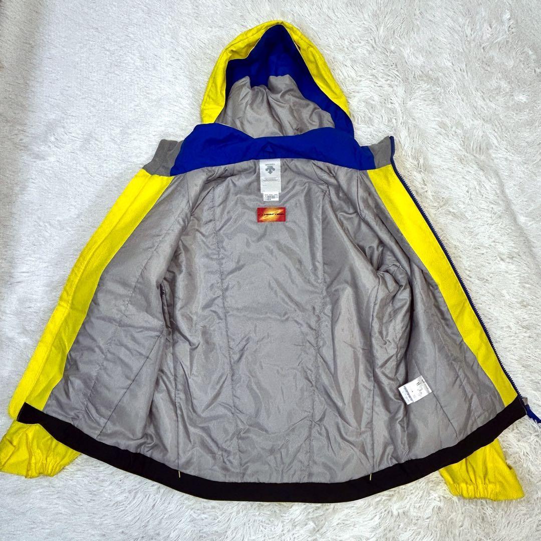 【希少！】DESCENTE デサント スキーウェア 150 スイス代表デザイン
