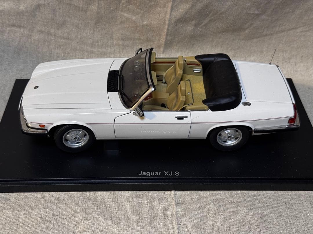 Jaguar XJ-S コンバーチブル　1/18