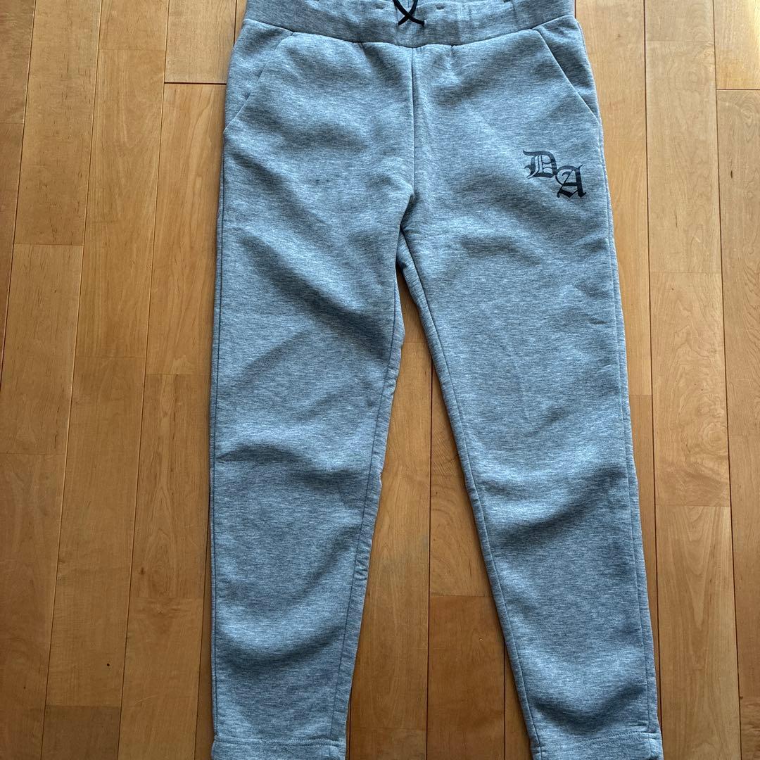 ウォーキング・ランニングウェア DAstyle black letter sweat