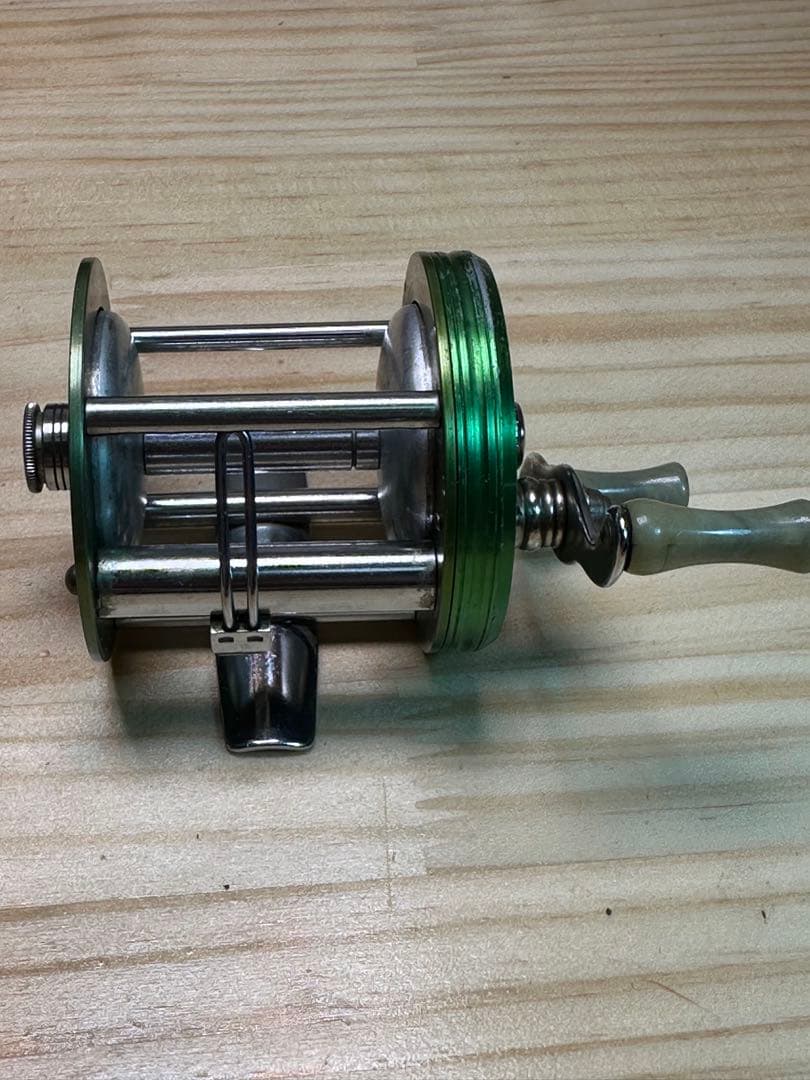 希少左巻きBRONSON Green Hornet 2200