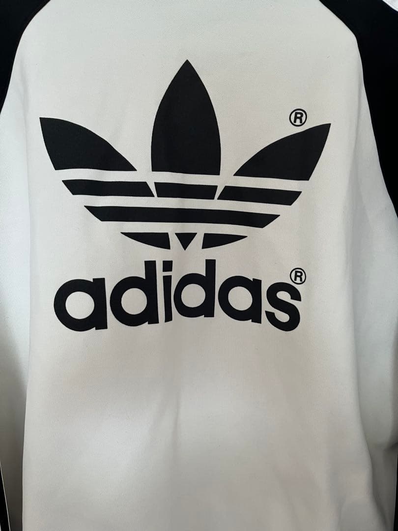 adidas トラックジャケット　サイズ/Ｌ　カラー/ブラック・ホワイト