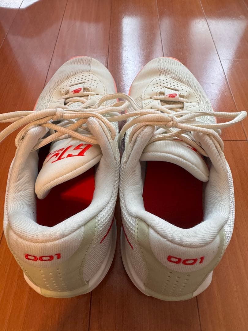 Nike GT カット　シューズ ホワイト/サーモンピンク