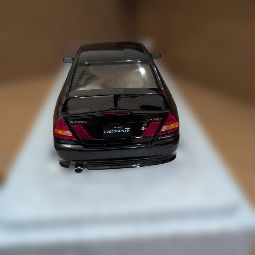 三菱　ランサーエボリューションⅣ　1/18　MOTOR　HELIX