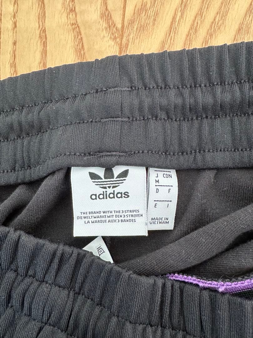 【レディース】adidas ジャージ上下セット 上着Lサイズ　ズボンMサイズ