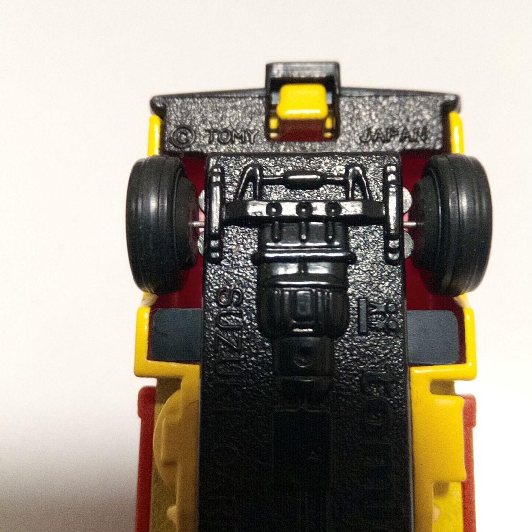 トミカ　黒箱39　スズキ　キャリイ　家畜運搬車　黄色　日本製