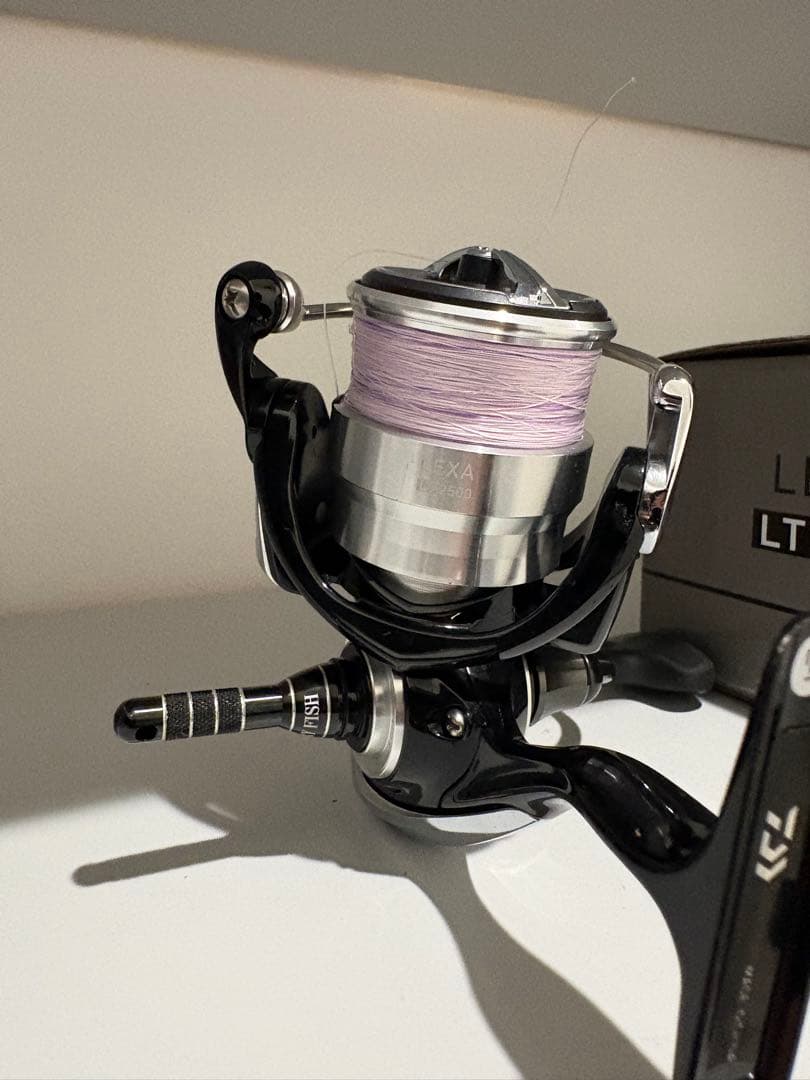 19LEXA LT 2500 スピニングリール 2500S-XHおまけ付き