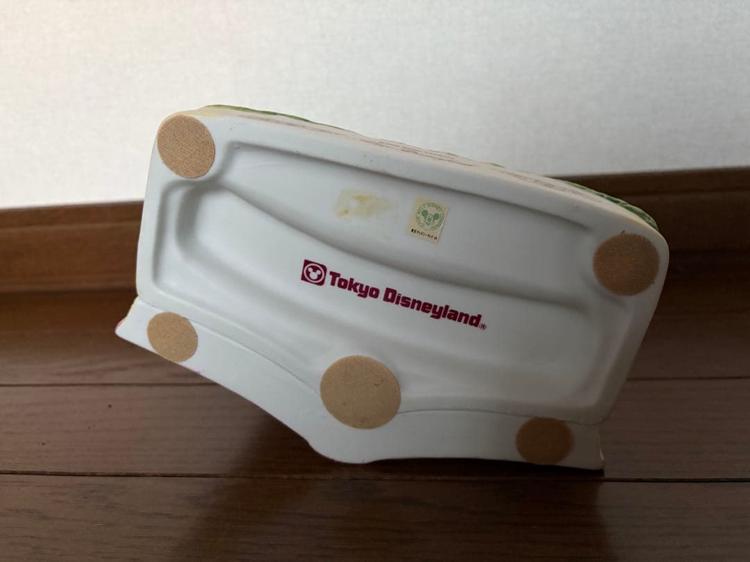 東京ディズニーランド　不思議の国のアリス　陶器製の置物