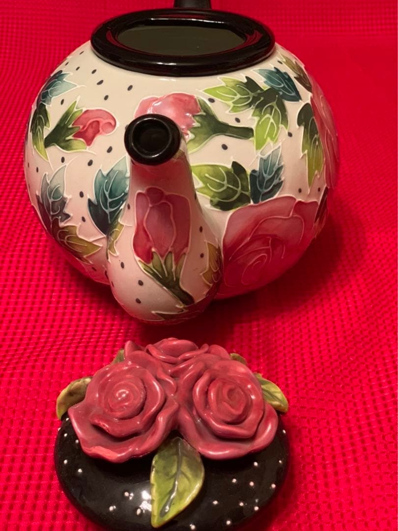 Tea pot “ No Brand”