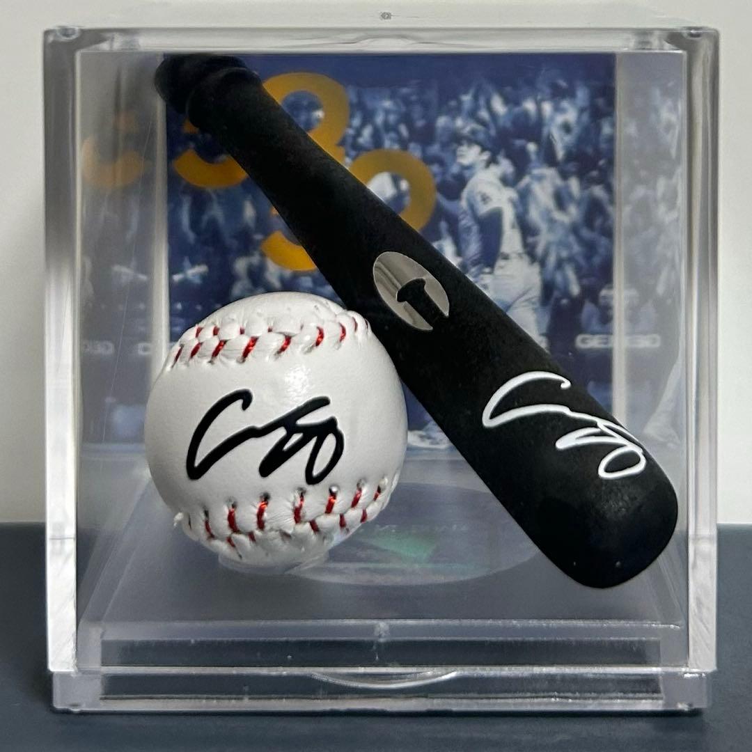 大谷翔平選手 50/50サインプリントフィギュアボール、MLB TOPPSカード