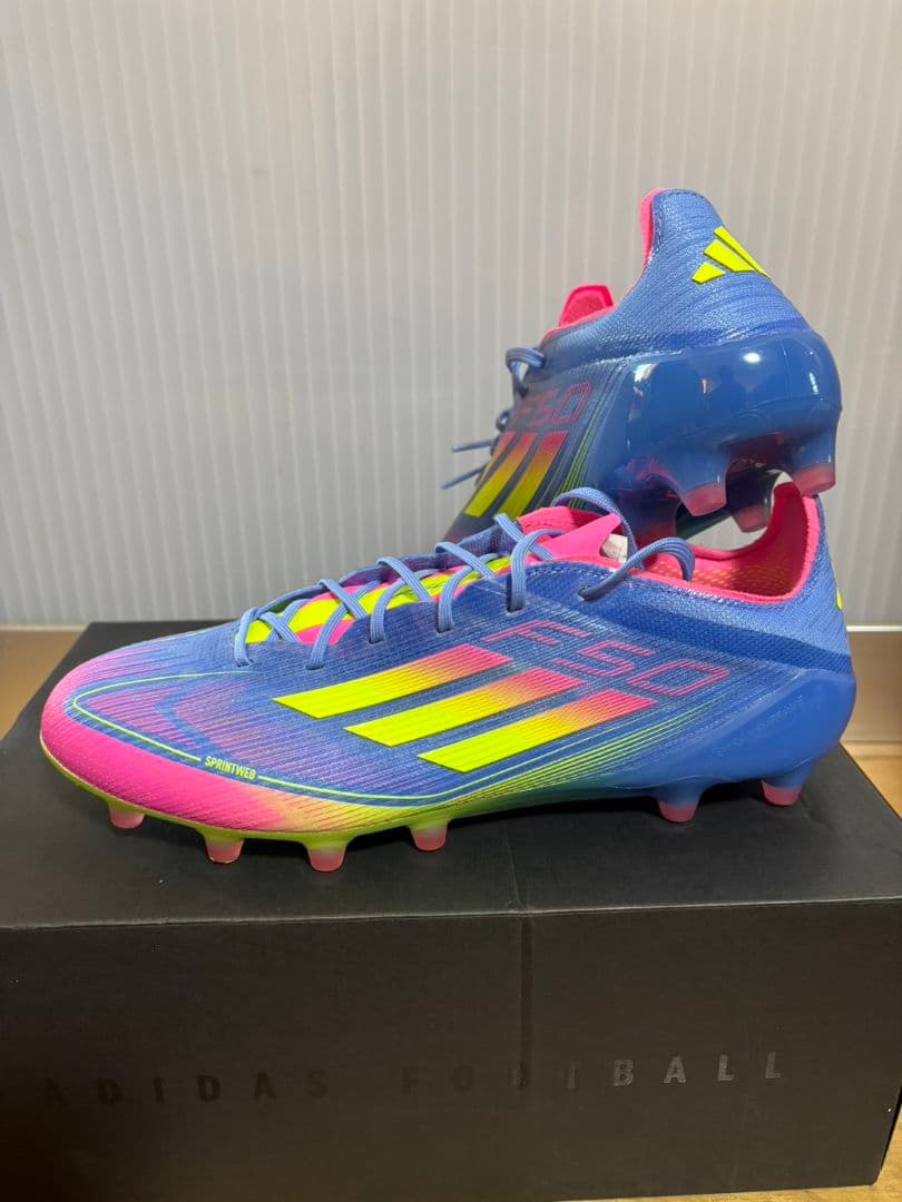 新品・未使用　F50 ELITE AG　サイズ２５センチ