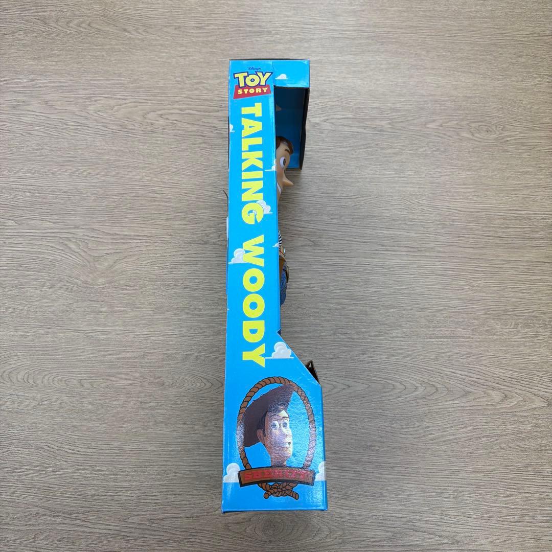 トイストーリー　TALKING WOODY