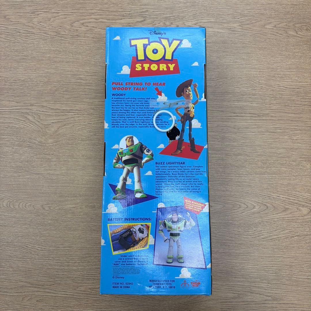 トイストーリー　TALKING WOODY