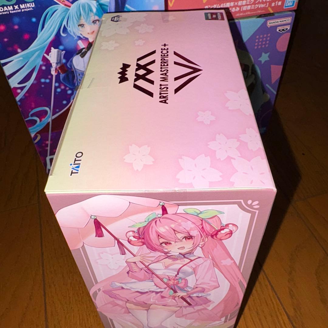 ガンダム45周年 初音ミク ザクぐるみシャアザクぐるみ AMP桜ミク 4体セット