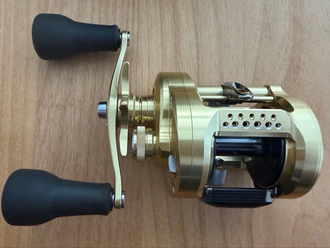 SHIMANO カルカッタコンクエストMD 401XGLH