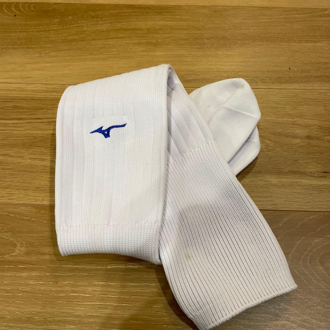 Mizuno Rebula サッカーシューズ 赤