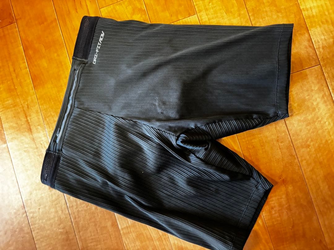 Nike エアロスイフトM ハーフタイツボトムス 黒