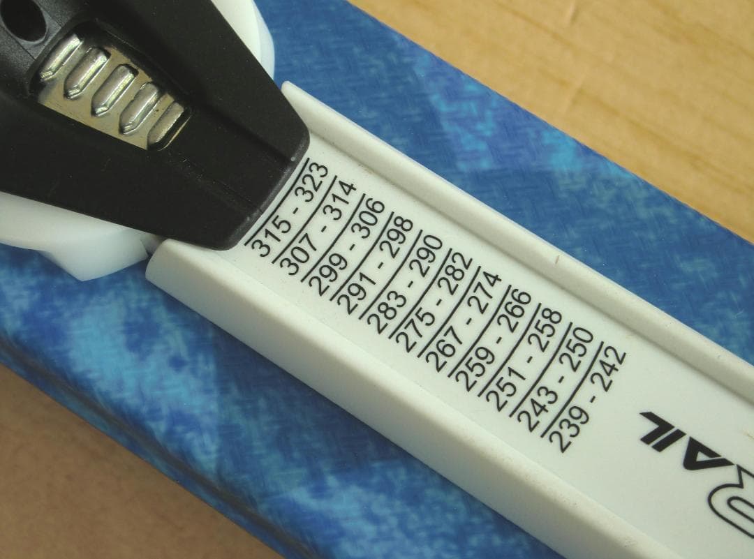 ■■最終特価■送料無料■ヘッド■ジュニアスキーセット■板137靴24■WAX済■