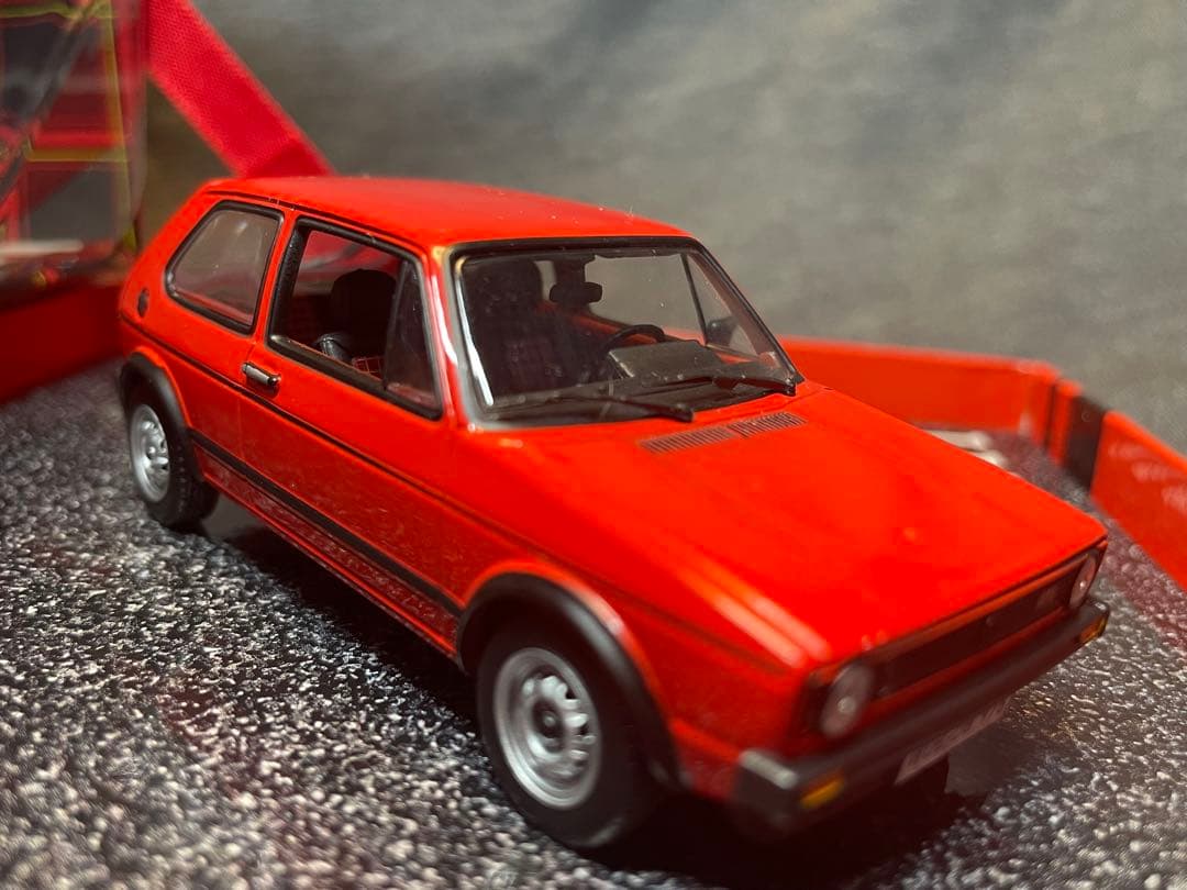 【希少】ノレブ 1/18 フォルクスワーゲン ゴルフ1 GTI 外箱付